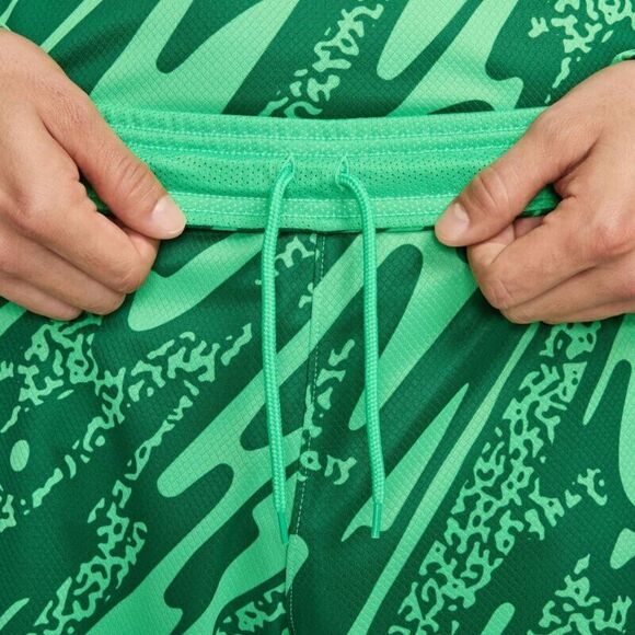 Nike FC Barcelona 2024/25 Stadium Goalkeeper Shorts Green 2XL Men's FN8860-329 - Picture 3 of 8